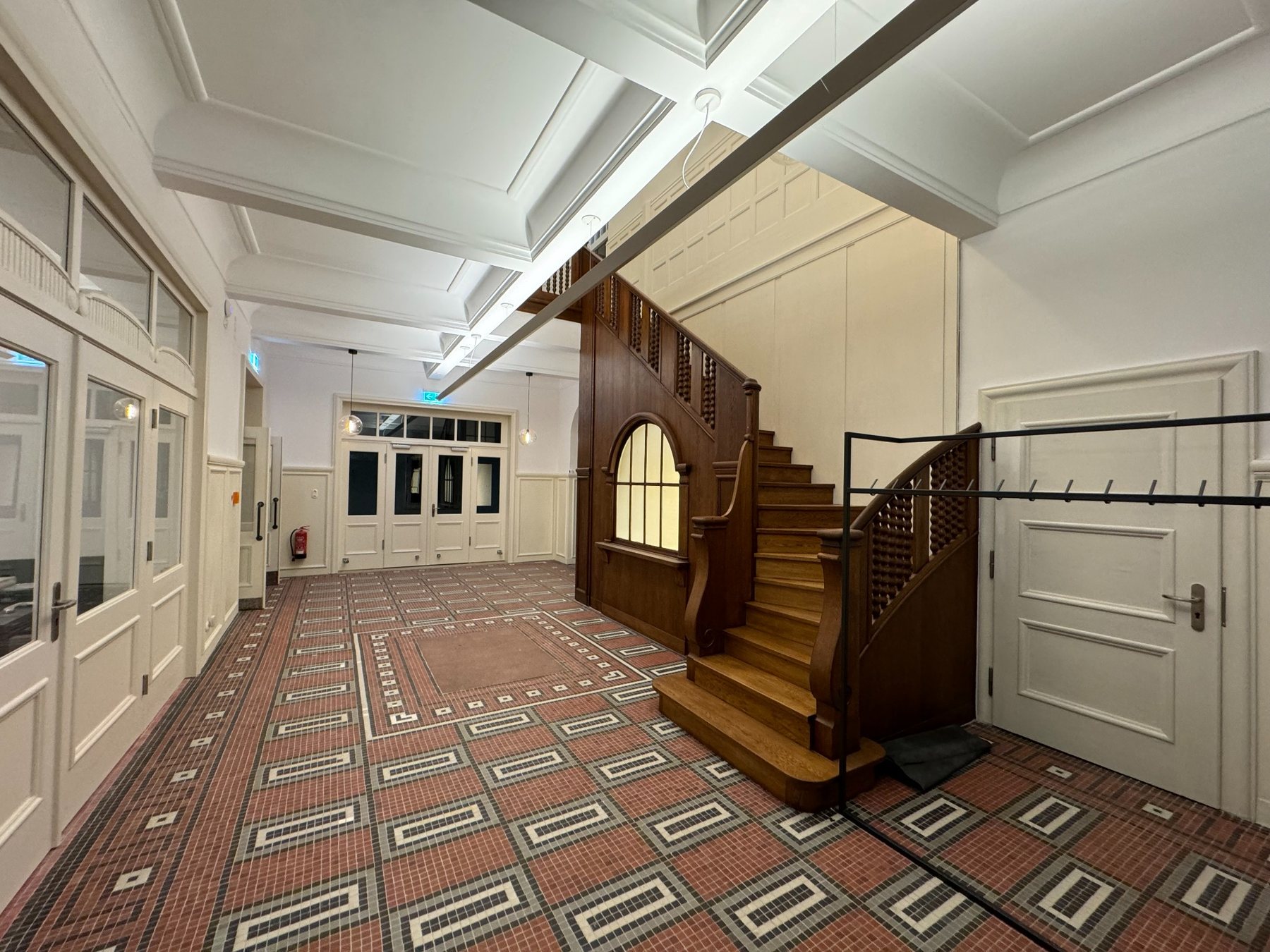 Foyer mit Treppenhaus